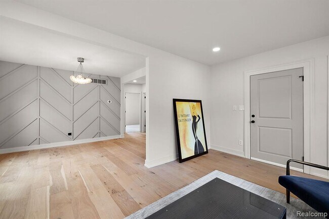 Building Photo - 308-310 East Harry Ave