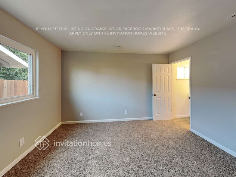 Building Photo - 503 Hacienda Ln