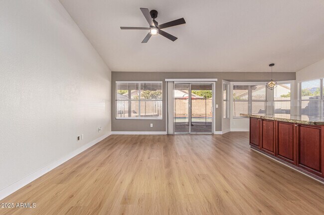 Building Photo - 5340 W Oraibi Dr