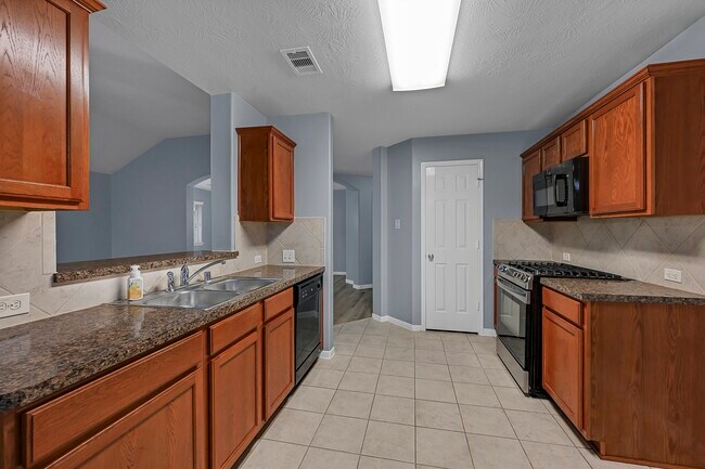 Building Photo - 15710 Bannowsky Lane
