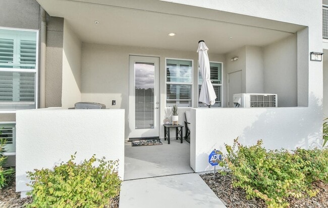 Building Photo - 2500 Wildflower Station Pl