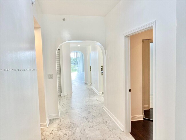 Building Photo - 10770 NW 66th St