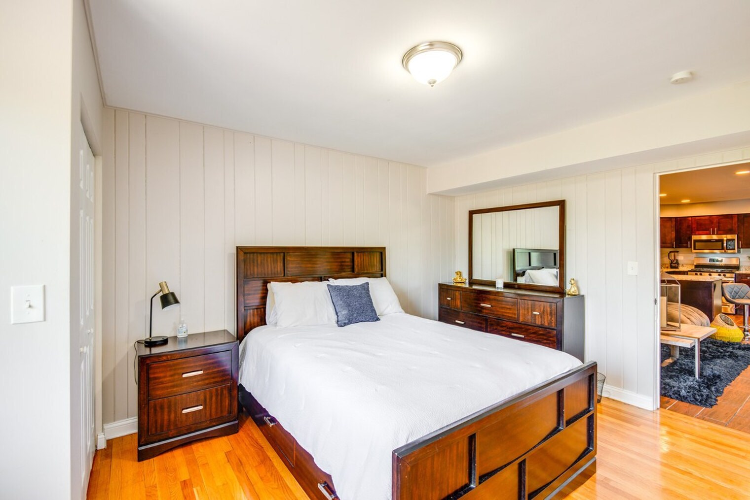 Building Photo - 8136 S Kedzie Ave