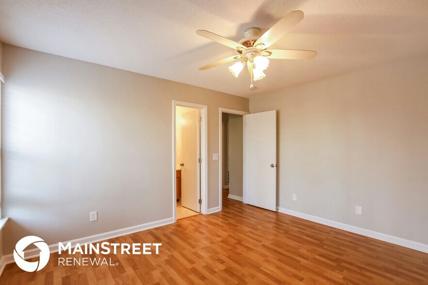 Building Photo - 127 Milbros Ln