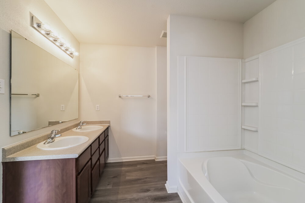 Building Photo - 4589 Kellybrook Dr
