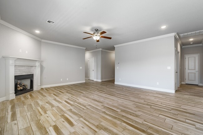 Building Photo - 2237 Aspen