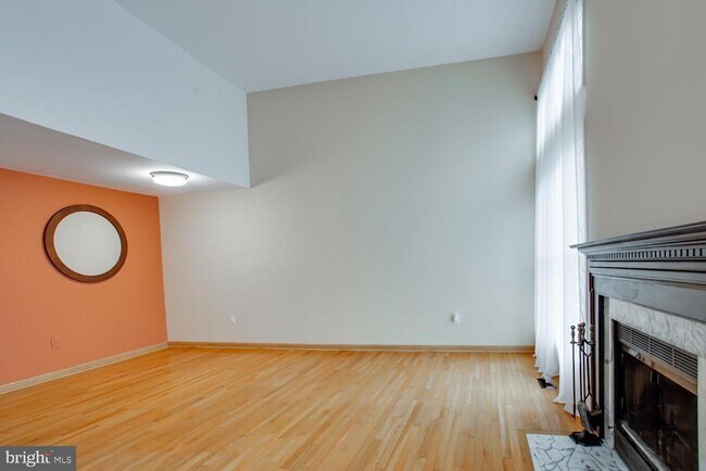 Building Photo - 21707 Leatherleaf Cir