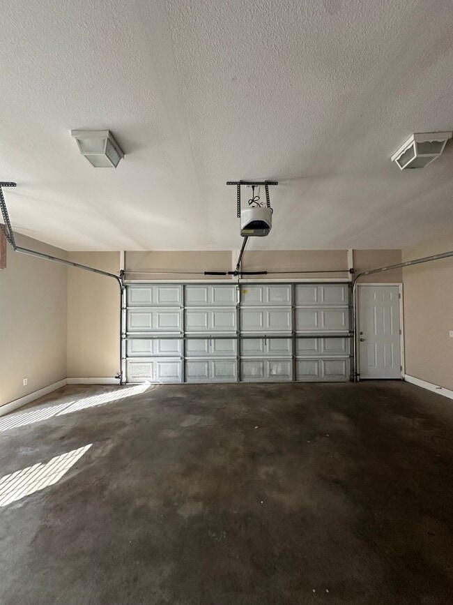 Building Photo - Cotton Creek!!!  4 Bedroom Home!