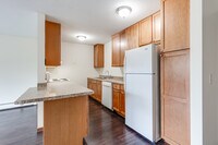 Interior Photo - 3030 Irving