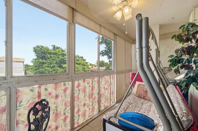 Building Photo - 367 S Federal Hwy