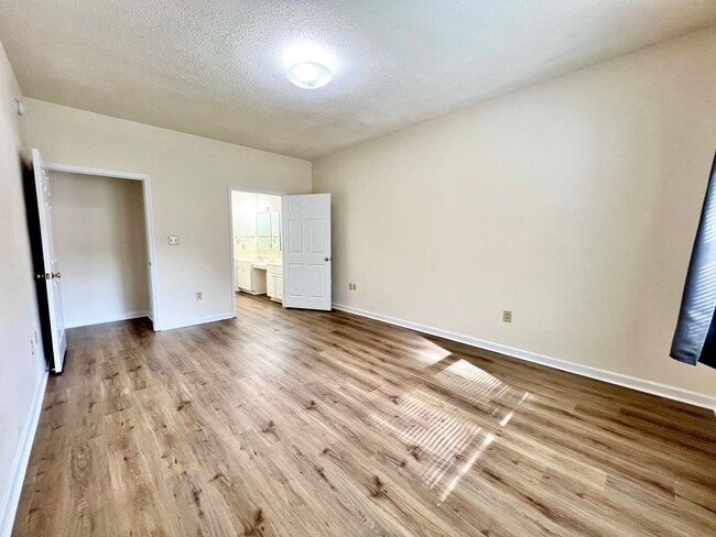 Building Photo - Condo Living in Beaver Creek!