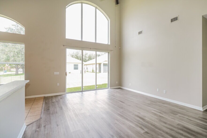 Building Photo - 4454 Hawksley Pl