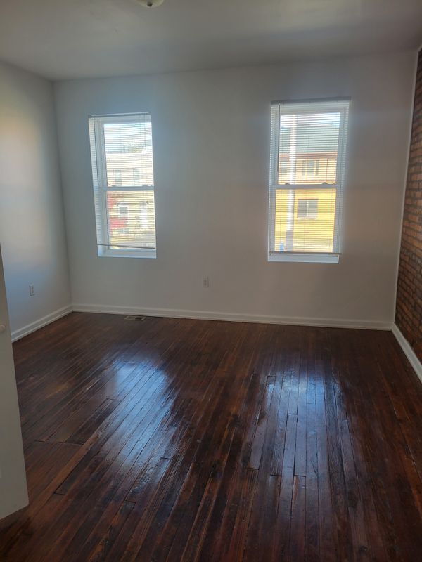 Building Photo - 2649 Wilkens Ave