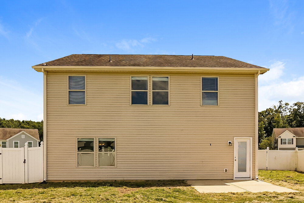 Building Photo - 3343 Saddlebrook Dr
