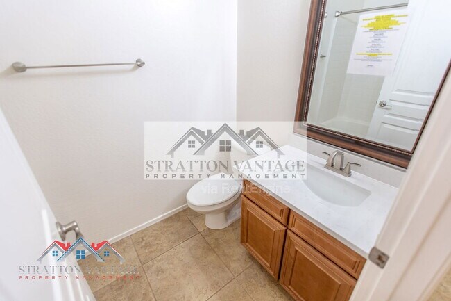 Building Photo - 11527 East Starkey Avenue