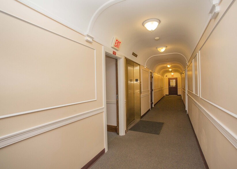 Building Photo - 140 Highland Ave