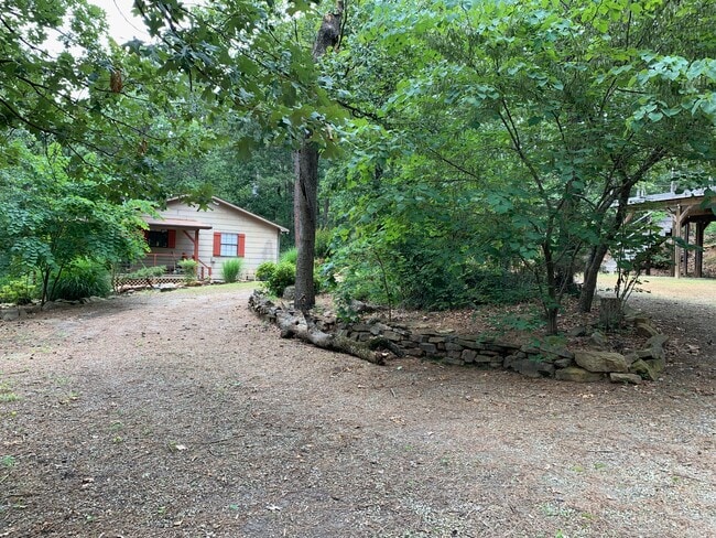 Building Photo - 31041 Dove Ln