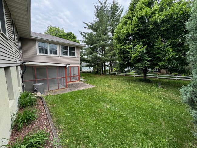 Building Photo - 5732 Zenith Ave S