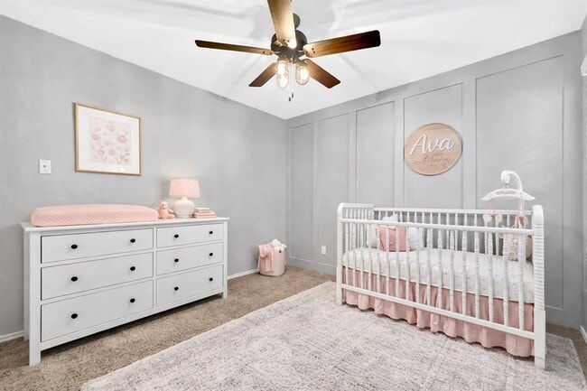 Building Photo - 353 Bronco Billy Dr