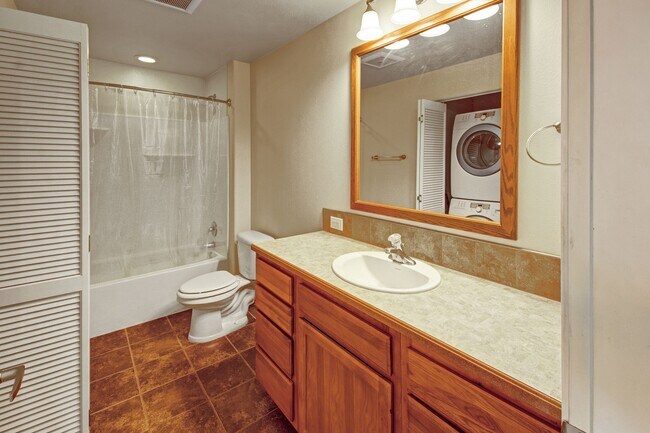 Confluence at Harvest Hills Bathroom - Confluence at Harvest Hills