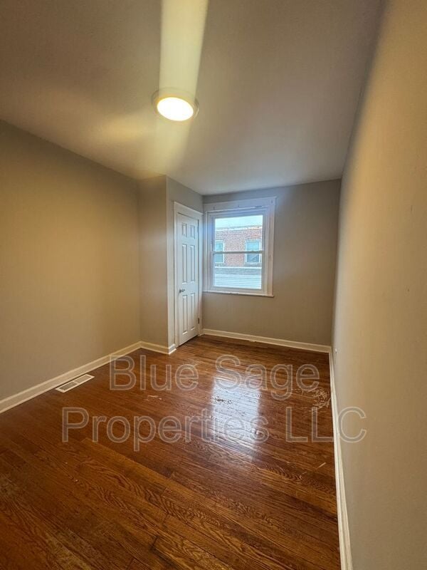Building Photo - 7059 Greenwood Ave