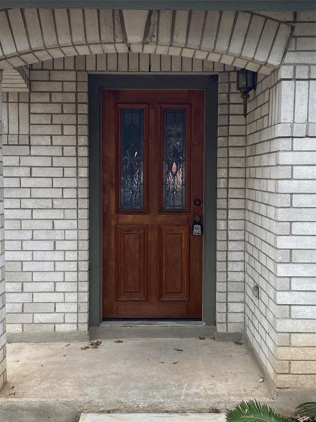 Building Photo - 2013 Jasper Ln