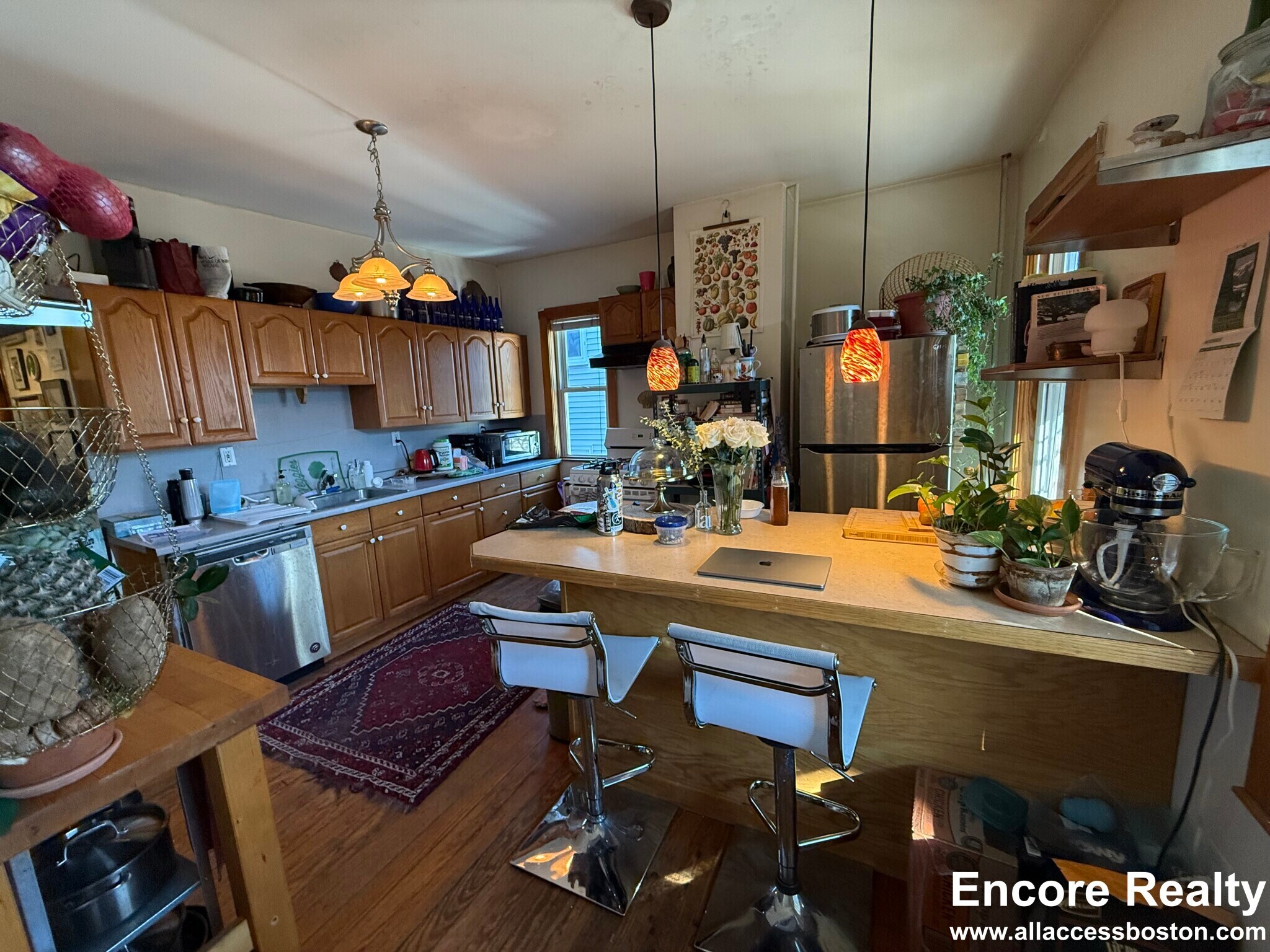 Building Photo - 331 Faneuil St