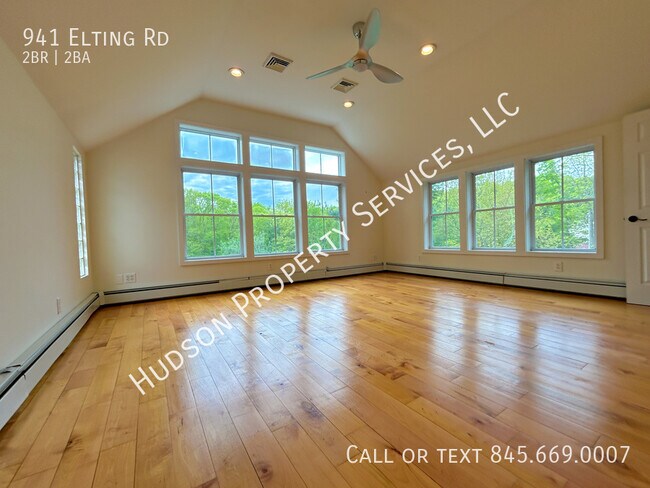 Building Photo - 941 Elting Rd