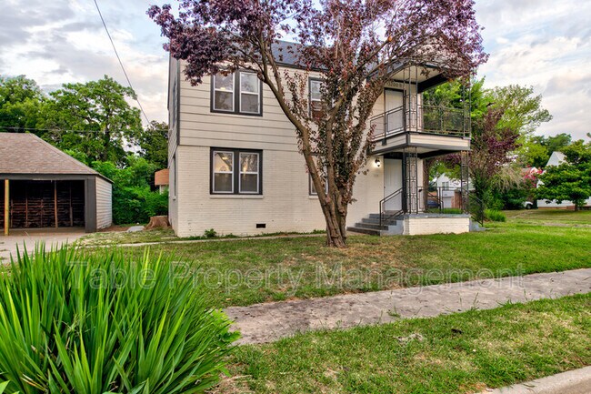 Building Photo - 3200 NW 16th St