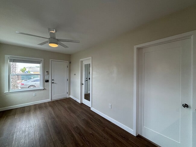Building Photo - Charming 2BD/1BA Home in Morena with Large Yard, In-Unit Laundry & Detached Garage
