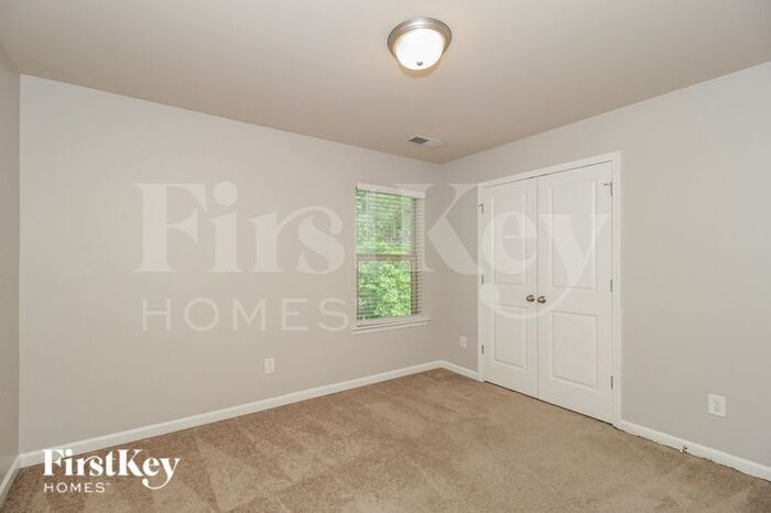 Building Photo - 153 Southwind Cir