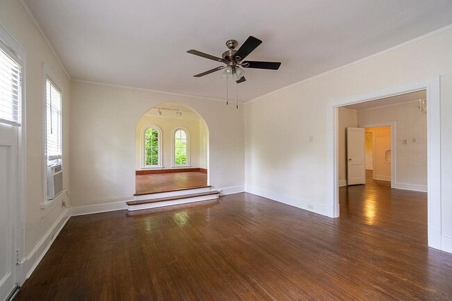 Building Photo - 343 N McLean Blvd