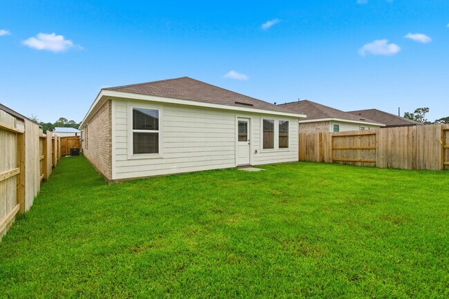 Building Photo - 1603 Golden Iris Dr