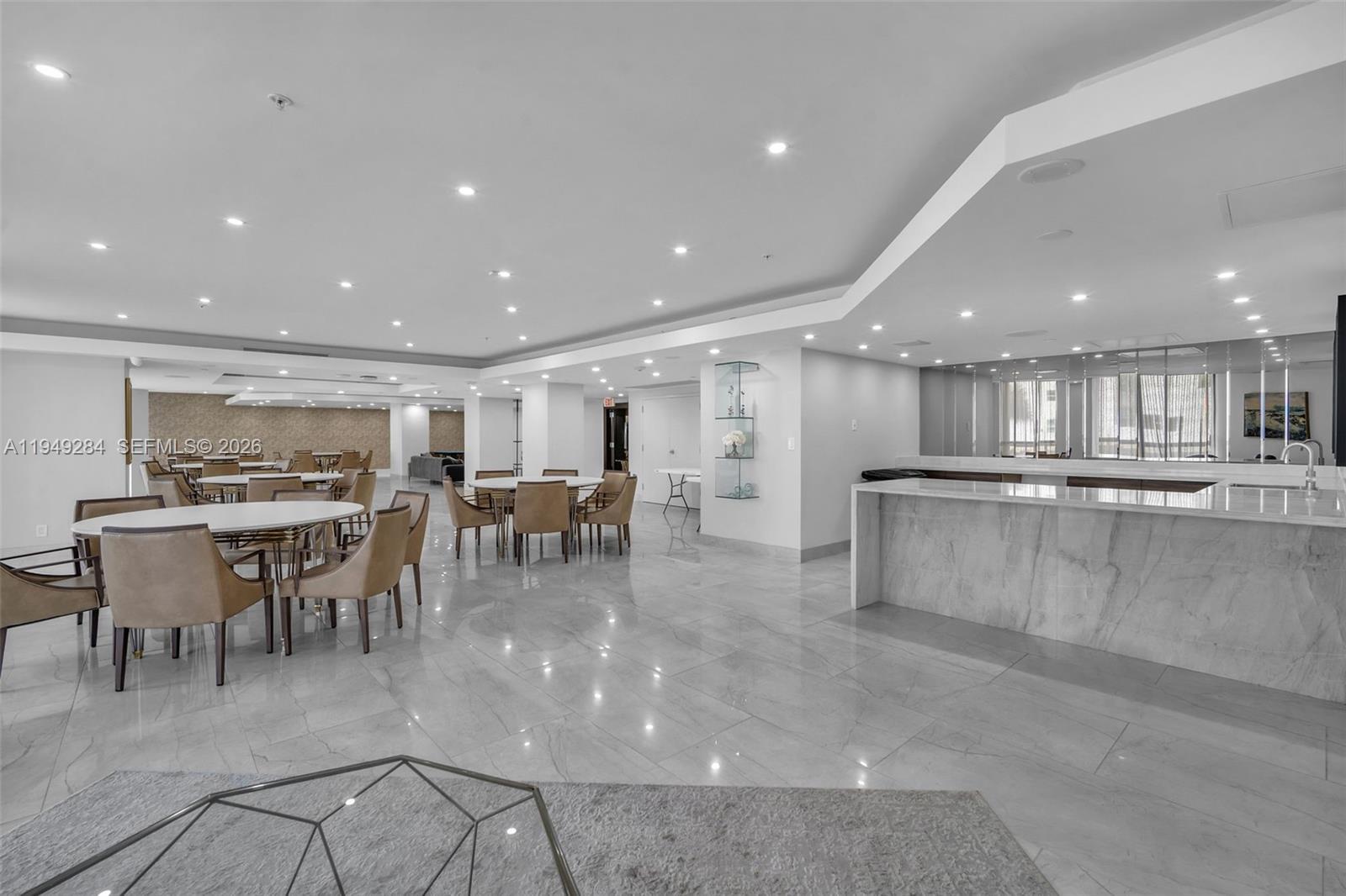 Building Photo - 20191 E Country Club Dr