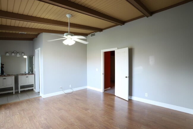 Building Photo - 1715 Woodbridge Lakes Cir