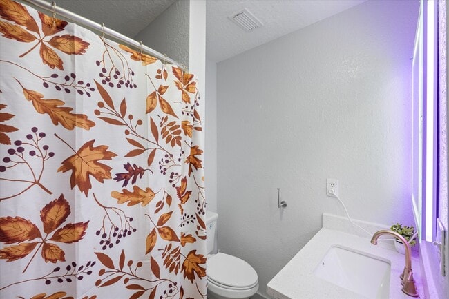 Building Photo - 2910 San Augustine Ave