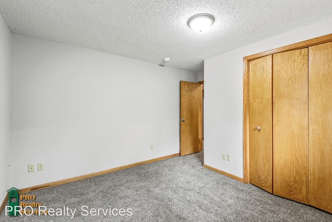 Building Photo - 3 br, 2 bath House - 7710 Greenwood Dr