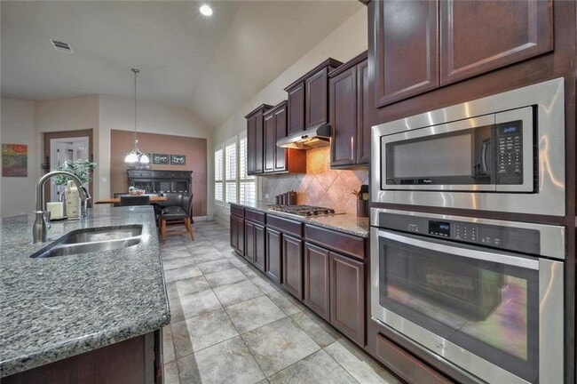 Building Photo - 19800 Moorlynch Ave