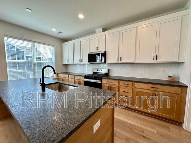 Building Photo - 4004 Windsfield Wy