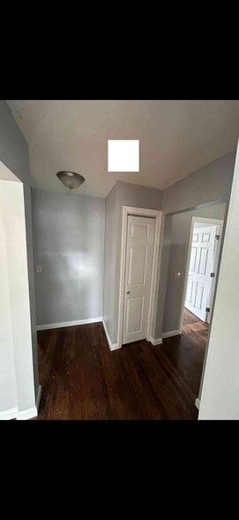Hallway - 3 Morris St