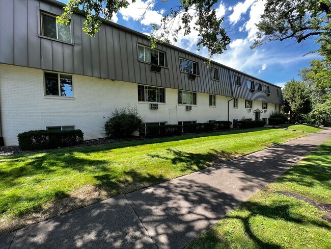 Building Photo - Mathews327 (KC-RB)