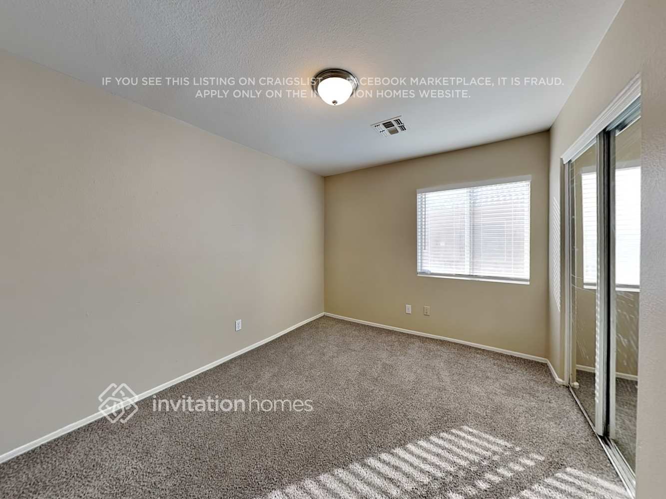 Building Photo - 11538 E Camino St