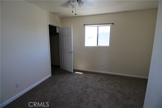 Building Photo - 1051 W 46th St