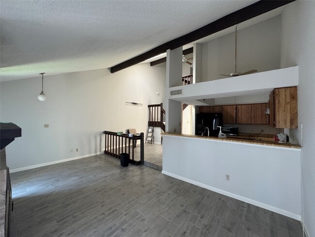 Building Photo - 12959 Wirevine Ln