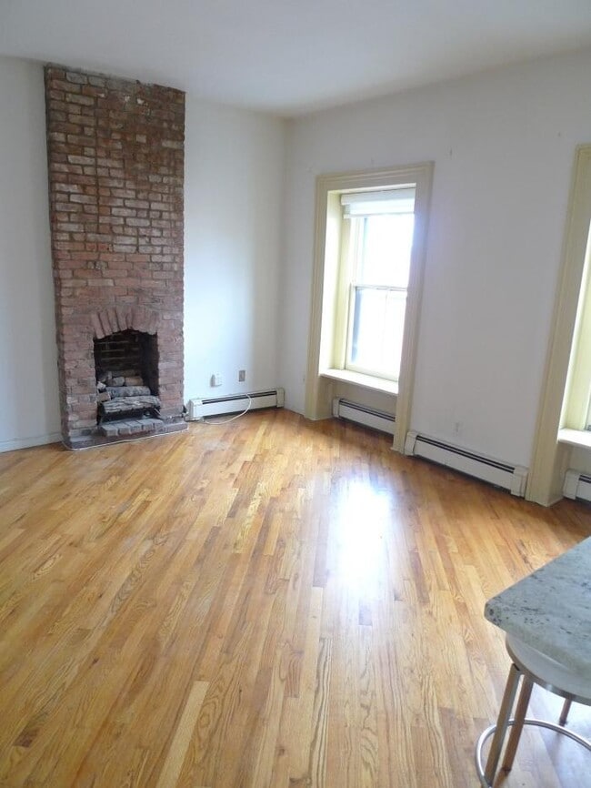 Building Photo - 1 bedroom in Jersey City NJ 07302