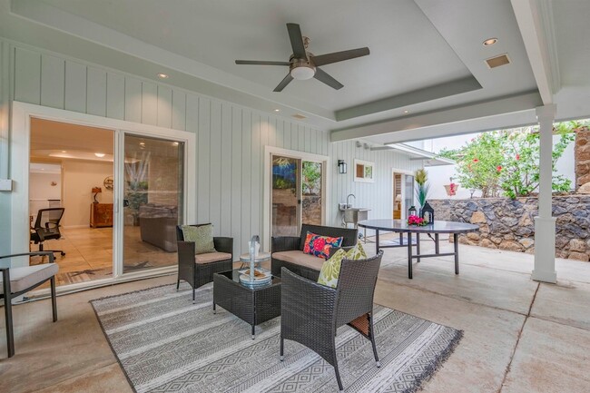 Building Photo - 912 N Niheu Pl