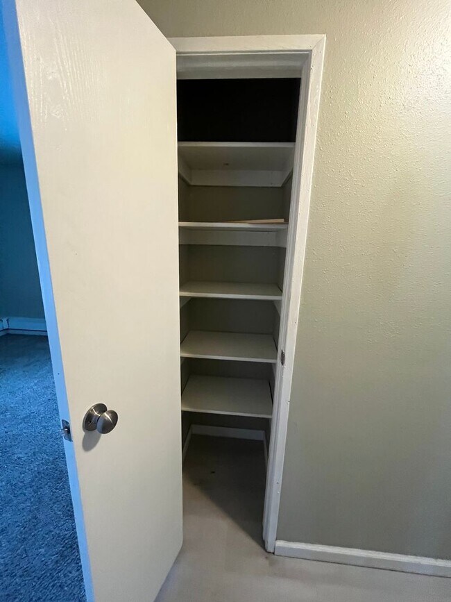 Building Photo - 29 Glacier Ave