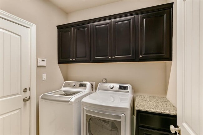 Building Photo - 3908 Crispin Hall Ln