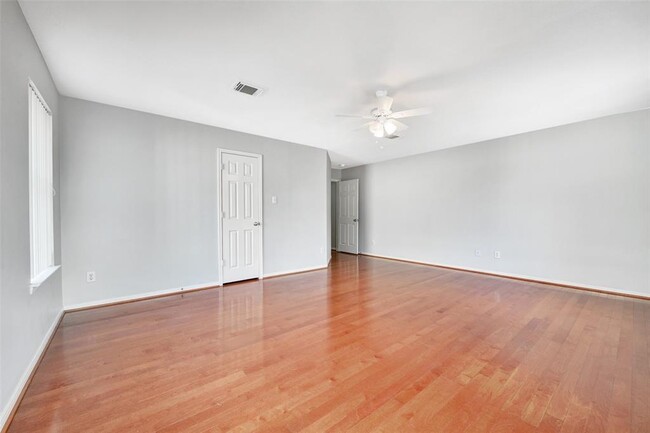 Building Photo - 2510 Pine Brook Dr