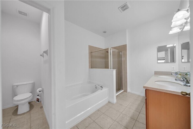 Building Photo - 8125 Silver Birch Way